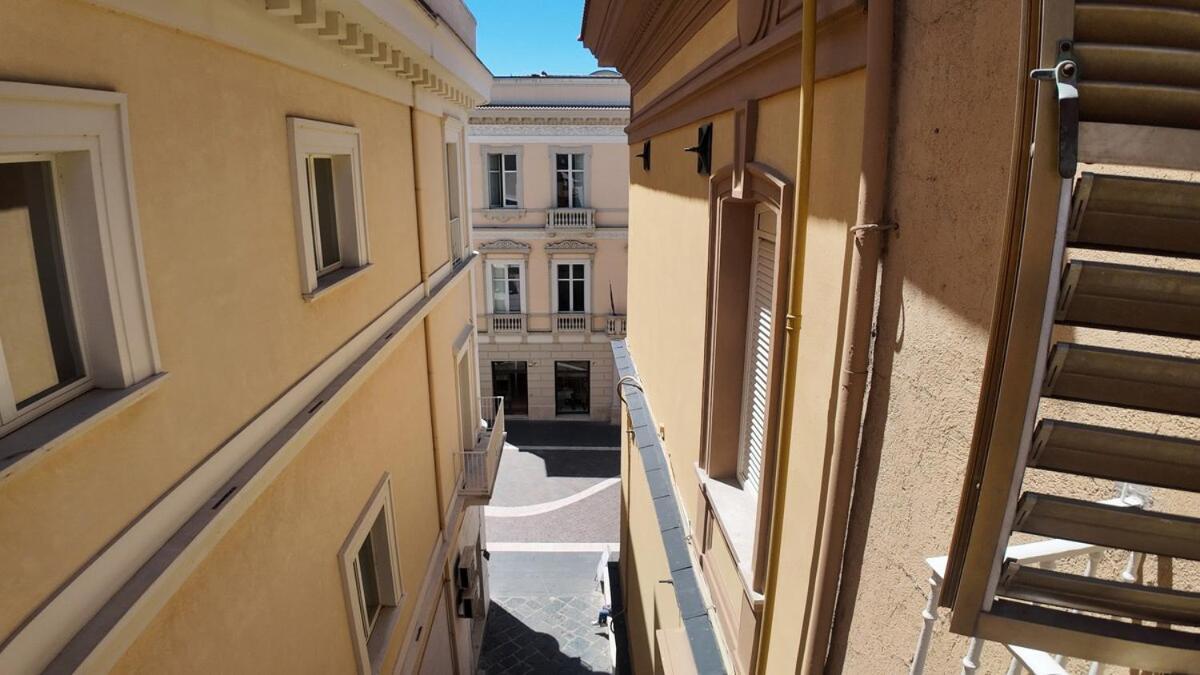 Casa Manu Nuovo Appartamento In Centro Storico Μπενεβέντο Εξωτερικό φωτογραφία